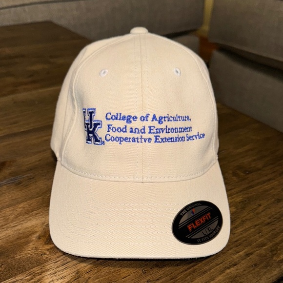 UK University of Kentucky College of Agricultural Food Cream Baseball Cap Hat - Picture 1 of 15